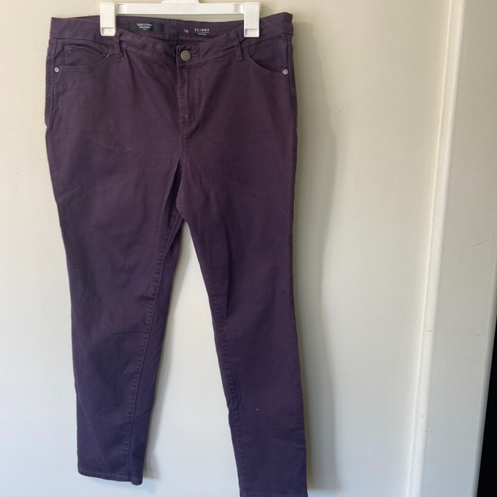 Simply Vera Wang skinny stretch Jean in rich plum!